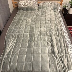 Gray Heavy Blanket